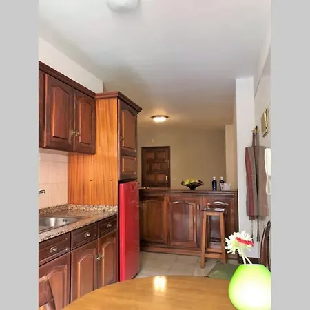 Piso Muy Centrico En El Puerto De La Cruz Apartmán